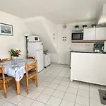 Maison Avec Piscine - 150m De La - - Fr-1-231-189 بيت للعطل *