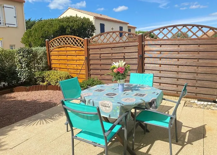 Maison Avec Piscine - 150m De La - - Fr-1-231-189 Casa vacanze *