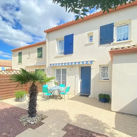 Maison Avec Piscine - 150m De La - - Fr-1-231-189 Holiday home